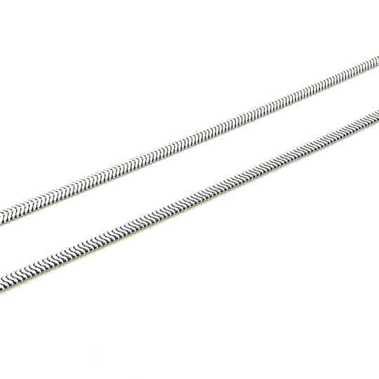 SILVER FLAT OVAL TRUE SNAKE 2.6MM