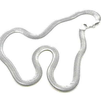 SILVER FLAT OVAL TRUE SNAKE 6.4MM