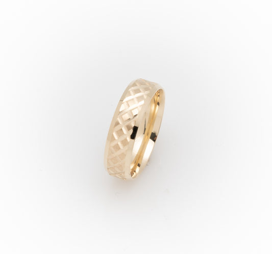 10K WEDDING BAND FANCY