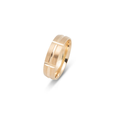 10K WEDDING BAND FANCY