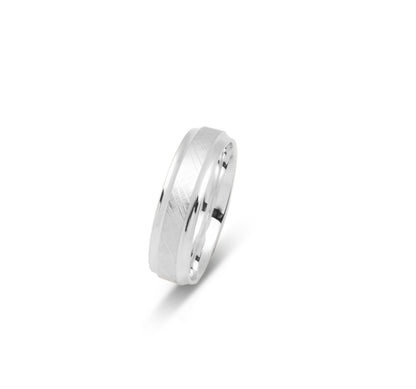 10K WEDDING BAND FANCY