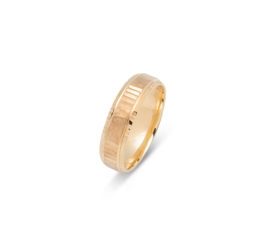 10K WEDDING BAND FANCY