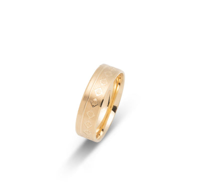 10K WEDDING BAND FANCY