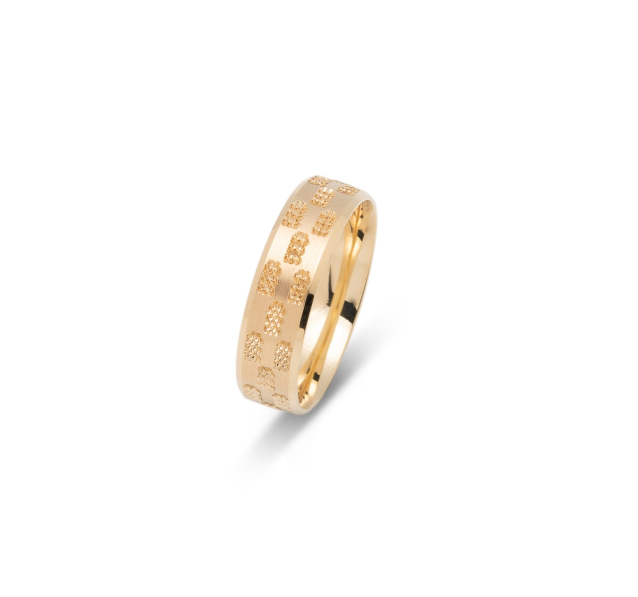 10K WEDDING BAND FANCY
