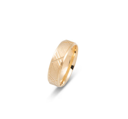 10K WEDDING BAND FANCY