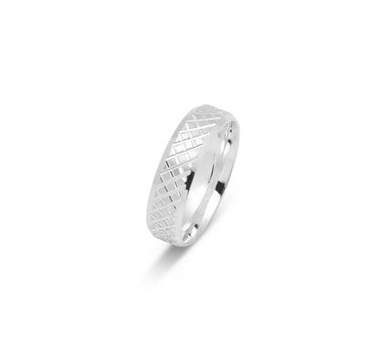 10K WEDDING BAND FANCY