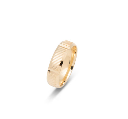 10K WEDDING BAND FANCY