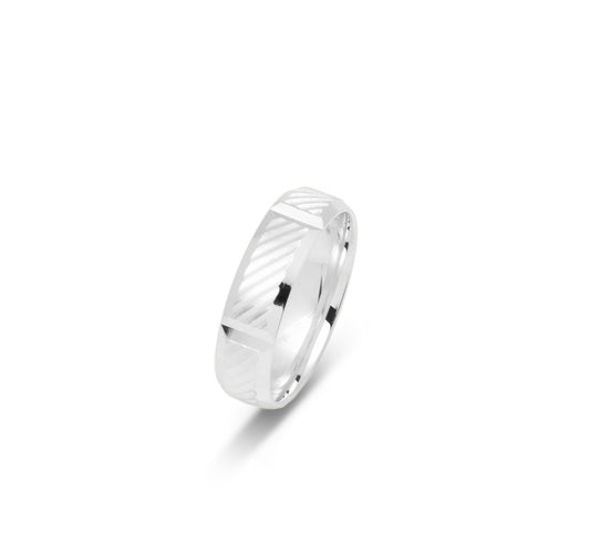 10K WEDDING BAND FANCY