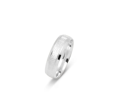 10K WEDDING BAND FANCY