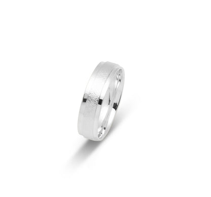 10K WEDDING BAND FANCY