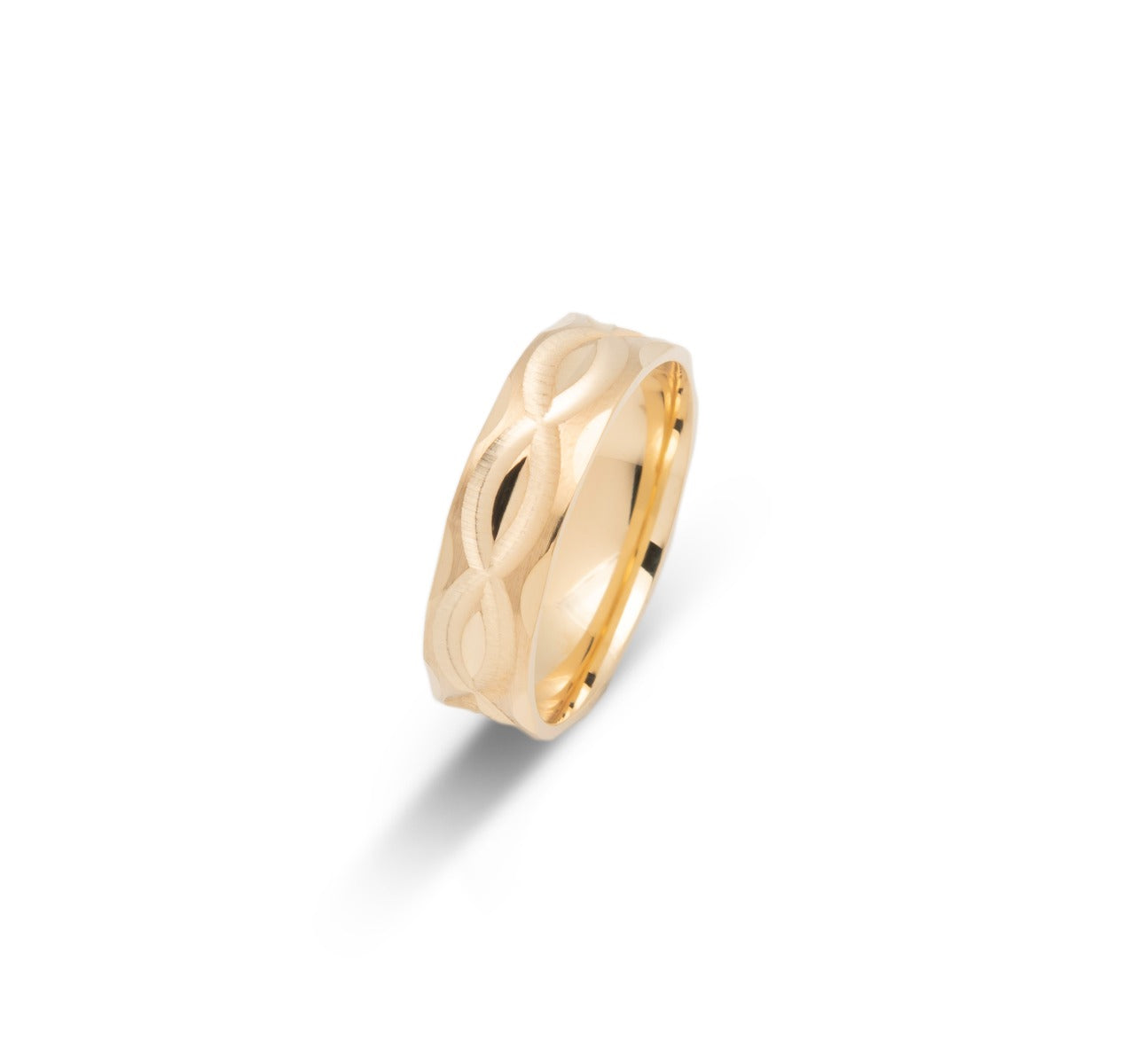 10K WEDDING BAND FANCY