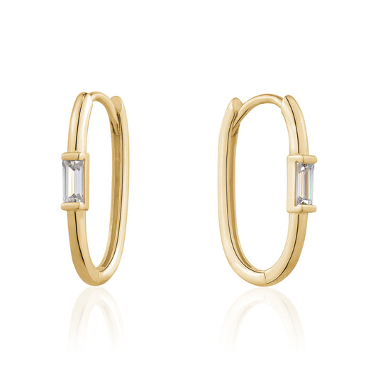 NEW!! 10KY OVAL HUGGIE WITH BAGUETTE